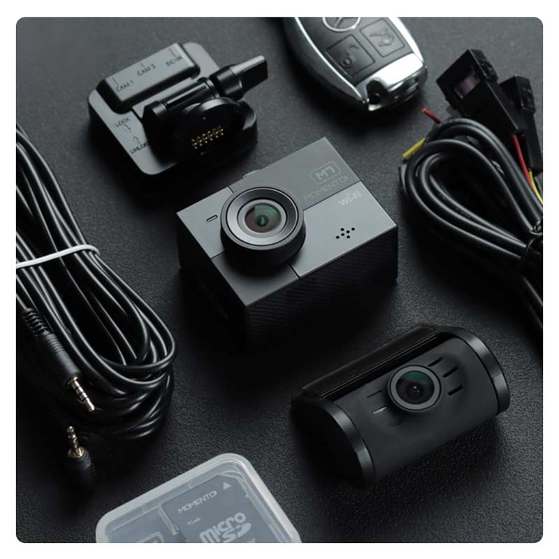 Momento M7 Wi-Fi 2K QHD three-channel dash camera